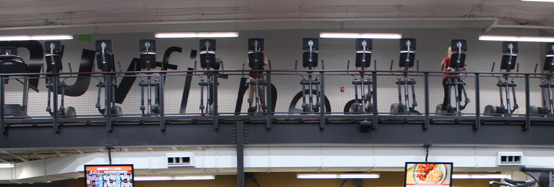 rows of cardio machines