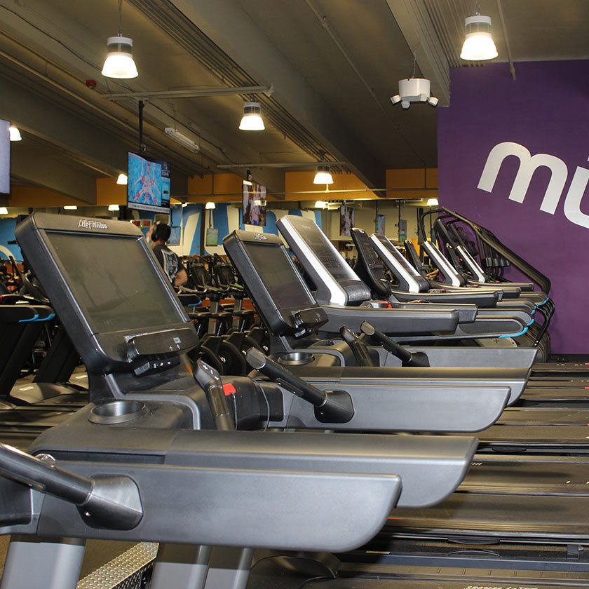 lines of treadmill in gym in gym near me south spokane